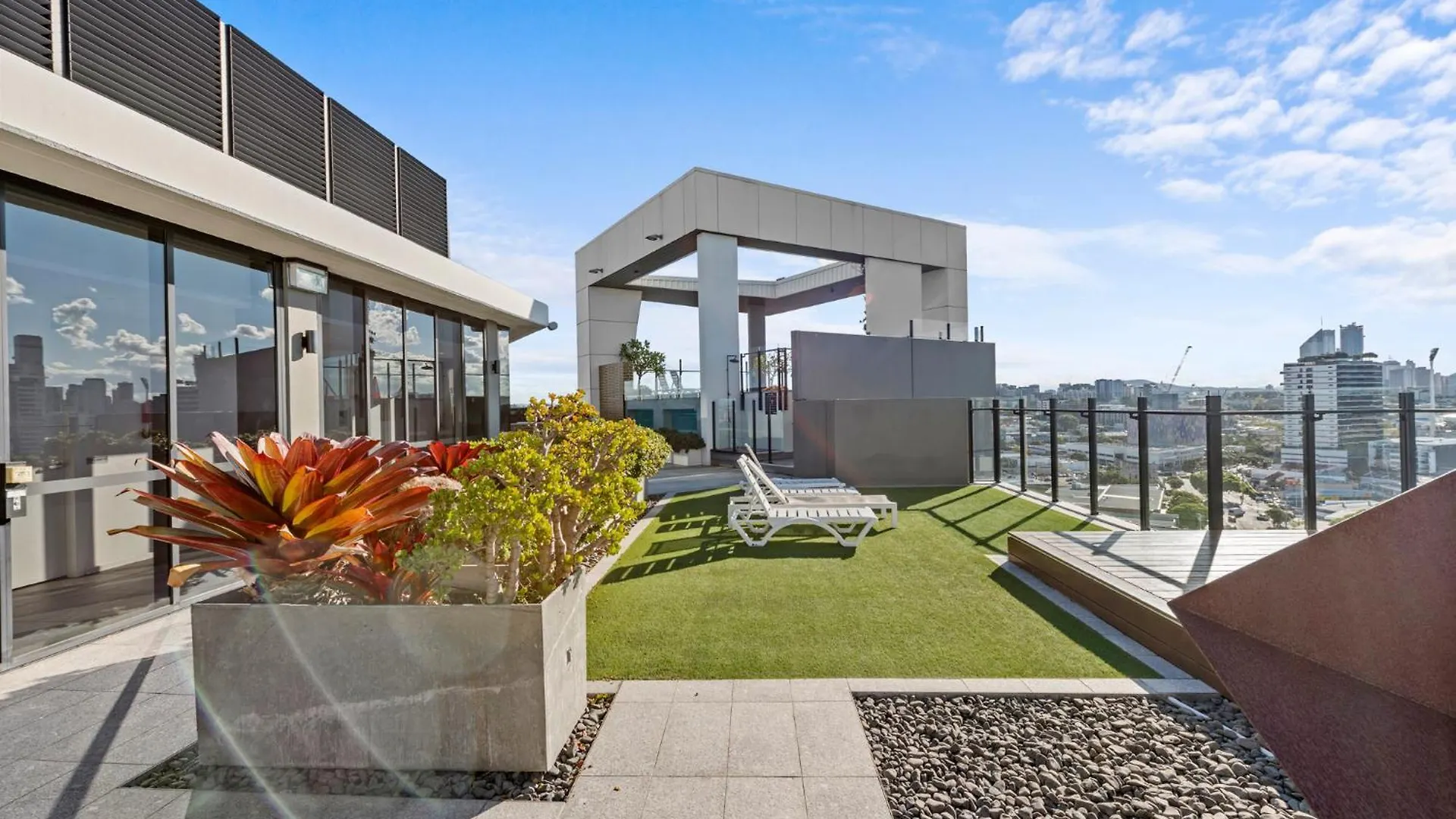 South City Square Apartments Woolloongabba Brisbane